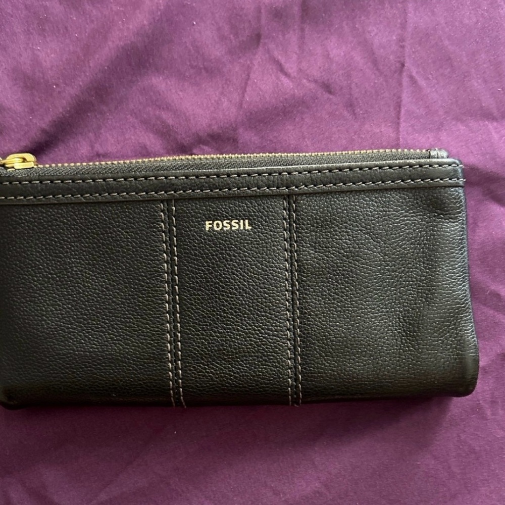 Fossil bifold wallet